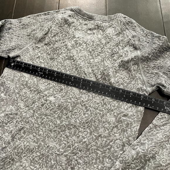 Lululemon Rest less Pullover Long Sleeve Textured Heathered Slate Women's Size 8 - Picture 6 of 7